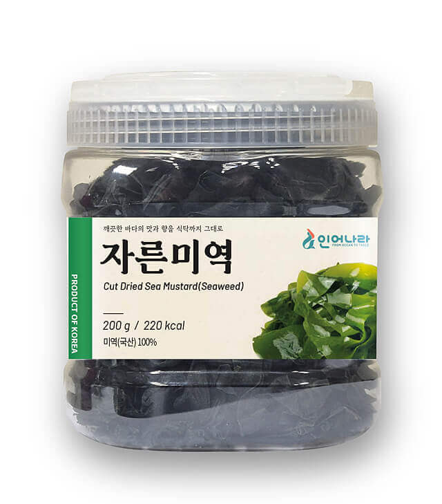 Dried cut seaweed